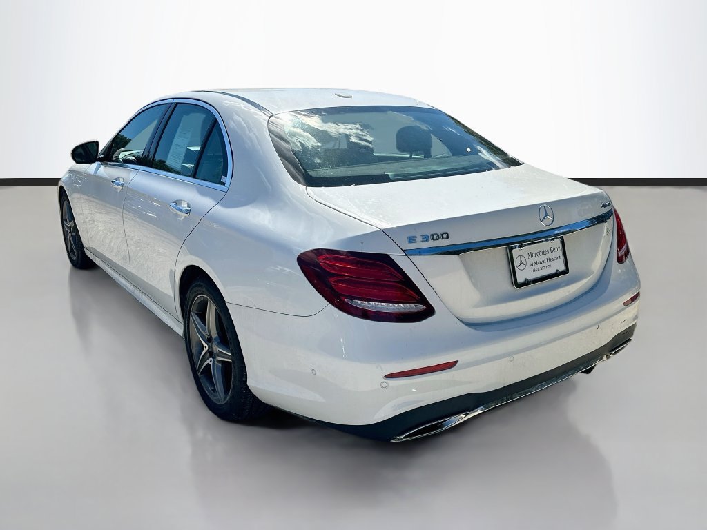 Used 2017 Mercedes-Benz E 300 4MATIC image 7