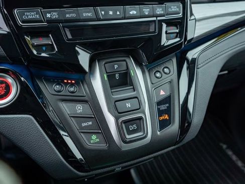 Used 2023 Honda Odyssey Elite image 32