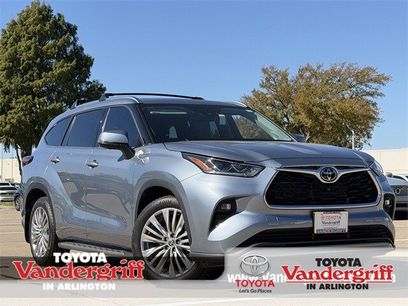 Used 2024 Toyota Highlander Platinum