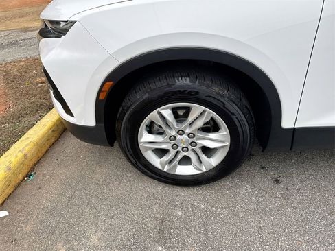 Used 2022 Chevrolet Blazer LT image 12