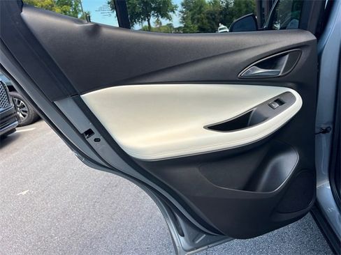 Used 2023 Buick Encore GX Essence w/ Experience Buick Package image 22