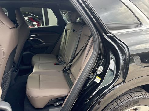 New 2025 Audi Q5 Premium Plus image 14