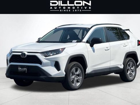 Used 2022 Toyota RAV4 LE AWD/4WD image 8