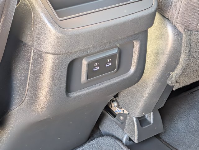 Used 2026 Nissan Pathfinder SV FWD image 16