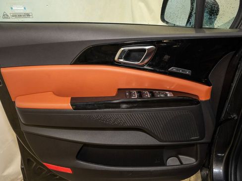 Certified 2024 Kia Carnival SX Prestige image 13