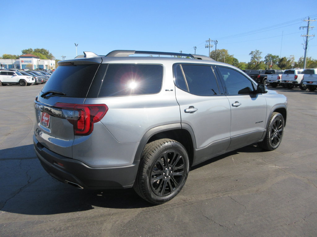 Used 2022 GMC Acadia SLE w/ Driver Convenience Package FWD image 5