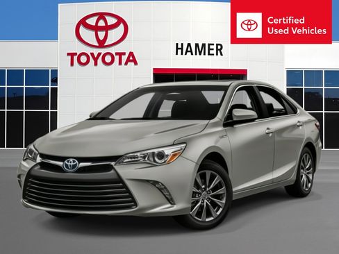 Certified 2016 Toyota Camry SE image 1