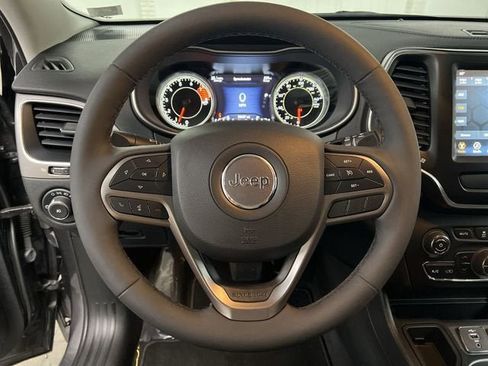 Used 2022 Jeep Cherokee Latitude Lux image 11