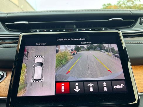 Used 2023 Jeep Grand Cherokee L Summit image 23