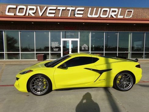 Used 2024 Chevrolet Corvette Z06 image 10
