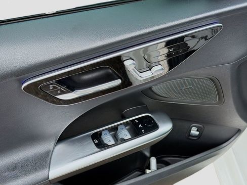 Used 2023 Mercedes-Benz C 300 Sedan image 23