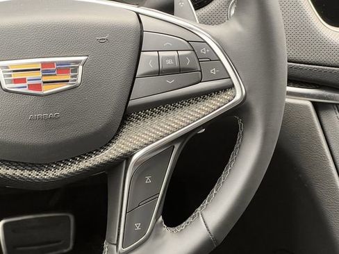 New 2026 Cadillac XT5 Sportv w/ LPO, Floor Liner Package AWD/4WD image 13