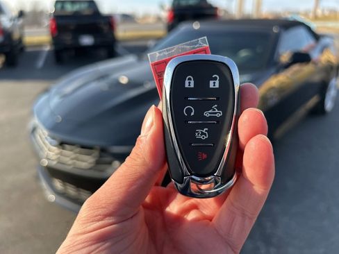 Used 2023 Chevrolet Camaro LT w/ Technology Package RWD image 39