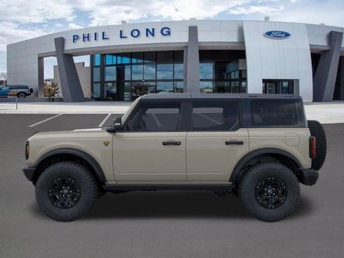 New 2025 Ford Bronco Badlands AWD/4WD image 3