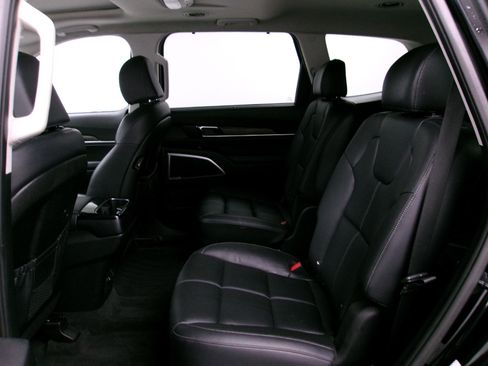 Used 2022 Kia Telluride EX w/ EX Premium Package image 10