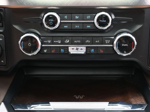 Used 2024 Ford F250 King Ranch w/ Chrome Package image 37