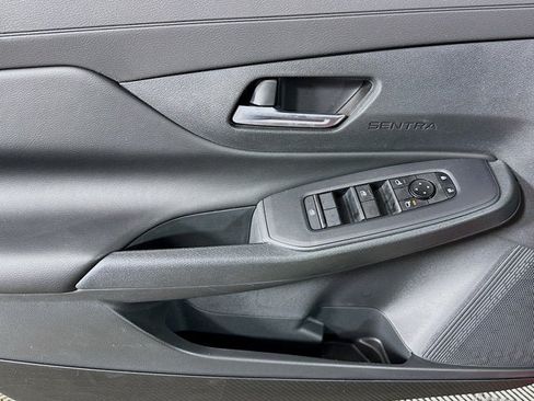New 2026 Nissan Sentra SV w/ SV Convenience Package FWD image 18