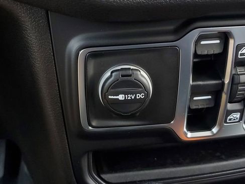 New 2025 Jeep Gladiator Sport image 29