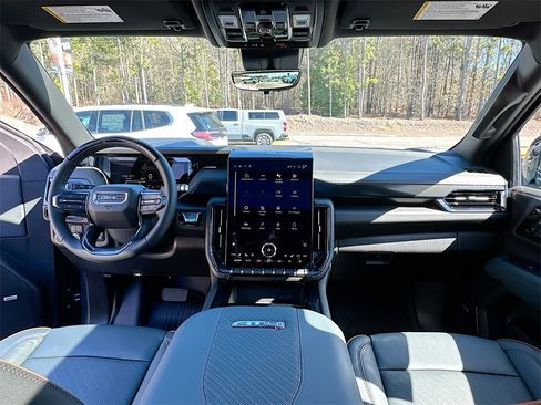 New 2026 GMC Yukon AT4 w/ AT4 Premium Plus Package image 3