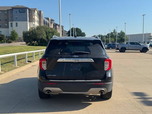 Used 2021 Ford Explorer Limited w/ Equipment Group 301A RWD image 5