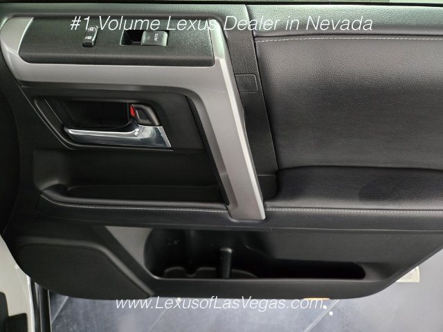 Used 2021 Toyota 4Runner SR5 Premium w/ Moonroof Package AWD/4WD image 25