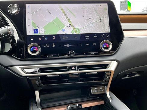 Used 2025 Lexus RX 350 Premium w/ Accessory Package (Z1) FWD image 35