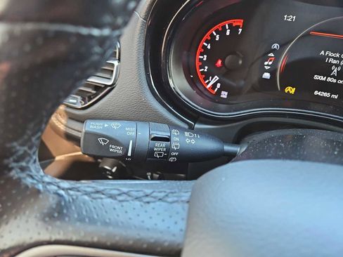 Used 2021 Dodge Durango SXT w/ 3rd Row Seating Group image 26