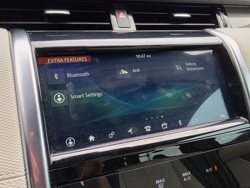 Used 2020 Land Rover Discovery Sport SE R-Dynamic image 45