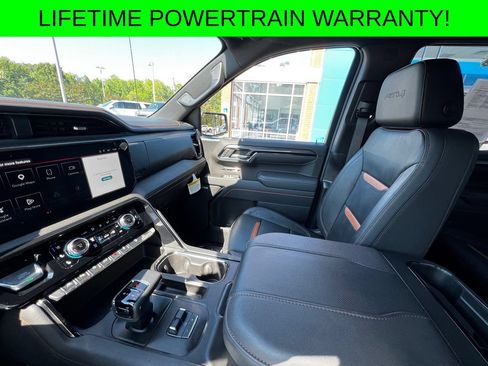 Used 2025 GMC Sierra 1500 AT4 AWD/4WD image 16