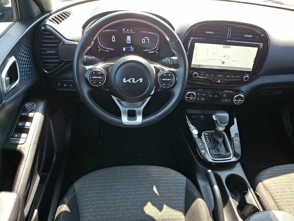Used 2023 Kia Soul EX FWD image 11