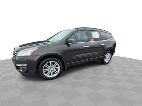 Used 2015 Chevrolet Traverse LT w/ Style and Technology Package AWD/4WD image 4