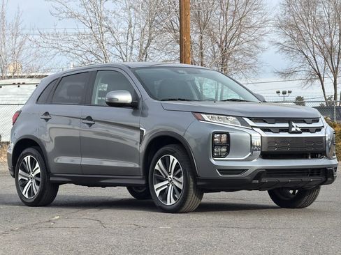Used 2024 Mitsubishi Outlander Sport SE image 9