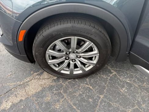 Used 2020 Cadillac XT4 Premium Luxury w/ Cold Weather Package FWD image 29