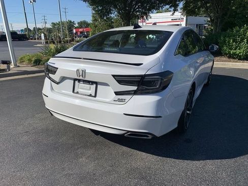 Used 2021 Honda Accord Sport image 8