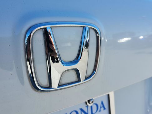 Used 2017 Honda Pilot LX image 18