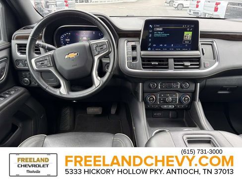 Used 2023 Chevrolet Suburban Premier image 19