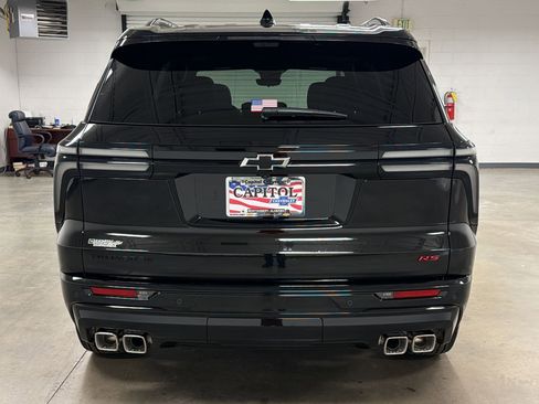 New 2026 Chevrolet Traverse RS FWD image 9