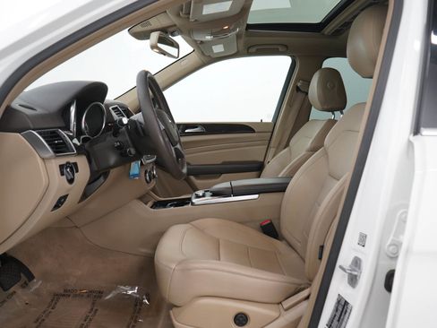 Used 2015 Mercedes-Benz ML 350 4MATIC image 24