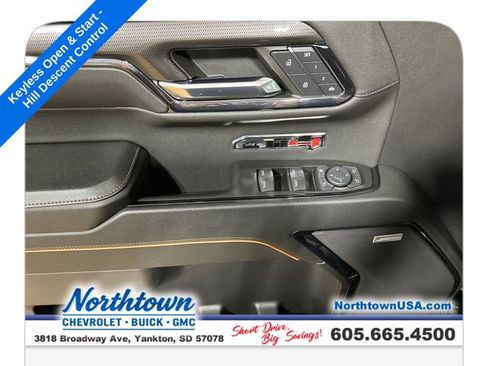 Used 2024 GMC Sierra 1500 AT4 w/ Technology Package AWD/4WD image 12