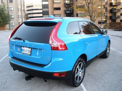 Used 2013 Volvo XC60 T6 AWD/4WD image 9
