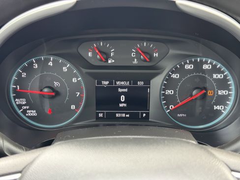 Used 2022 Chevrolet Malibu LT image 34