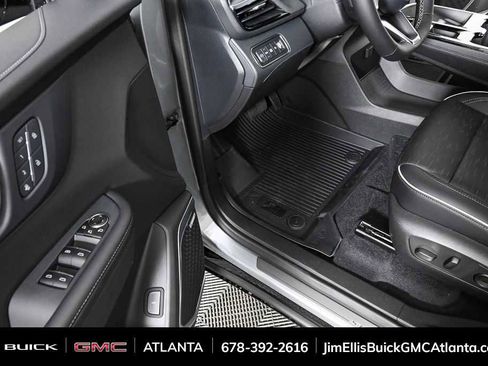 New 2025 Buick Enclave Sport Touring w/ Power Package image 8