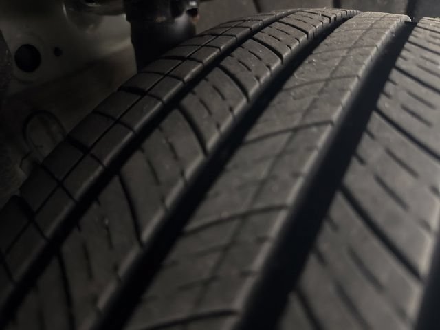 Used 2024 Chevrolet Equinox LT w/ LPO, Floor Liner Package FWD image 37