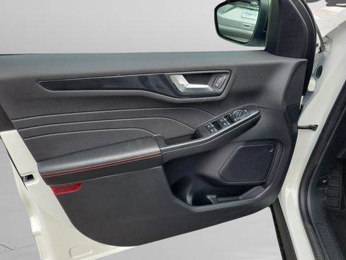 New 2025 Ford Escape ST-Line w/ Tech Pack #1 image 5