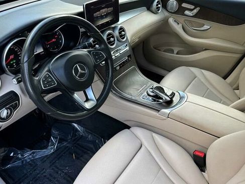 Used 2018 Mercedes-Benz GLC 300 4MATIC image 10
