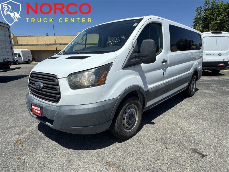 Used 2017 Ford Transit 150 XL RWD image 5