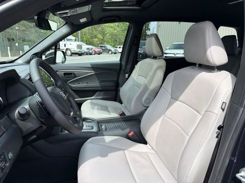 Certified 2023 Honda Passport EX-L image 9