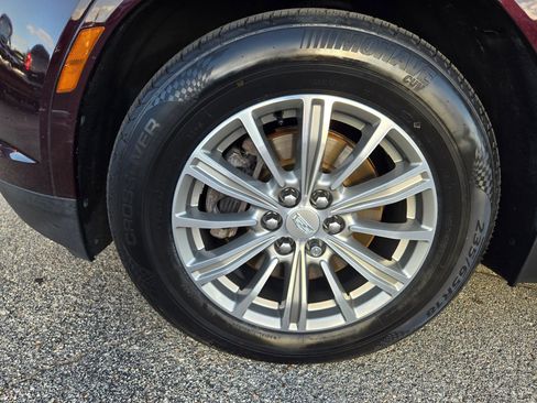 Used 2017 Cadillac XT5 Luxury image 25