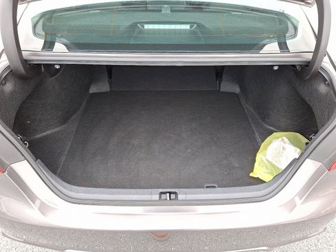 Used 2024 Toyota Camry SE image 28