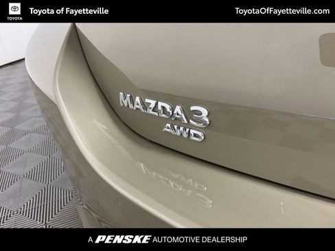 Used 2025 MAZDA MAZDA3 s image 3